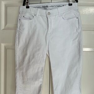 Rafaella "Weekend" Women's White Capri Pants Size 10 NWOT